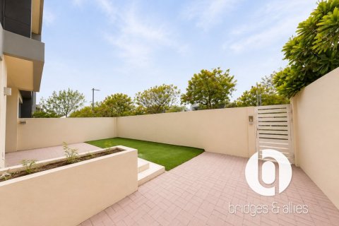 Villa en Dubai Hills Estate, Dubai, 5 dormitorios, 289 m², № 134158 - foto 9