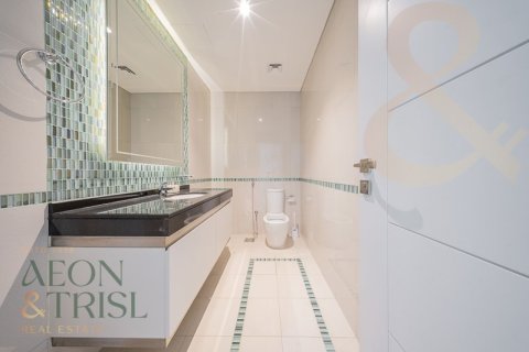 Apartment in DAMAC HEIGHTS in Dubai Marina, Dubai 2 bedrooms, 175 sq.m. № 62590 - photo 5
