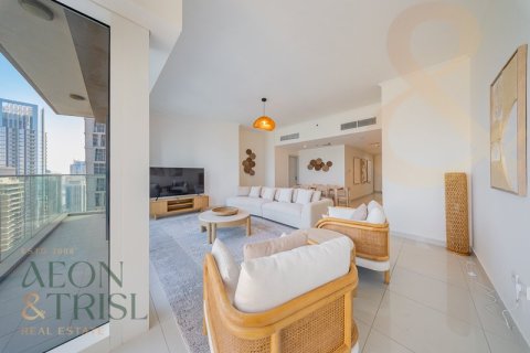 Apartment in DAMAC HEIGHTS in Dubai Marina, Dubai 2 bedrooms, 175 sq.m. № 62590 - photo 4