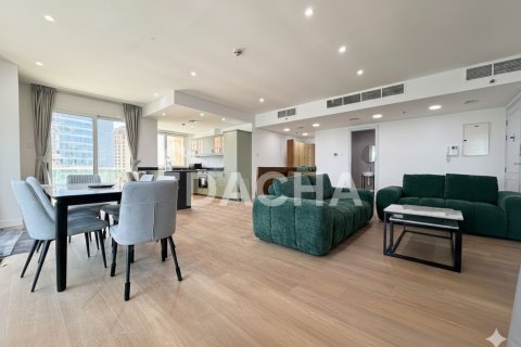 Apartment in Dubai Marina, Dubai 2 bedrooms, 159 sq.m. № 105108 - photo 17