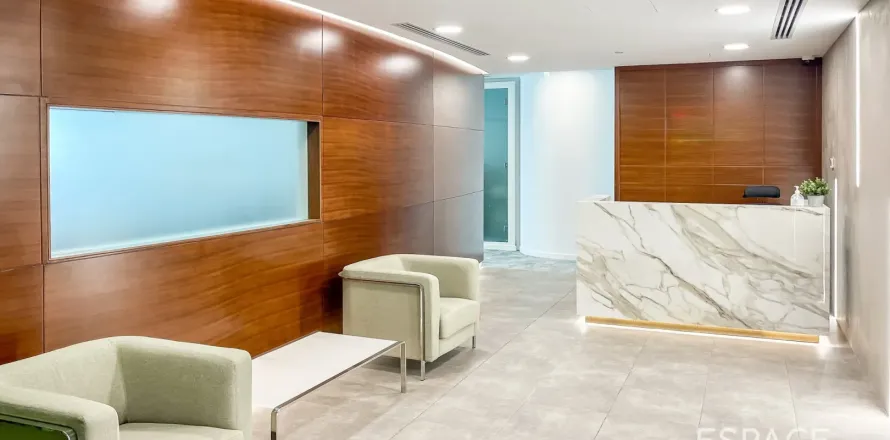 Oficina en Jumeirah Lake Towers, Dubai, 298 m², № 62282