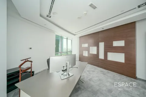 Oficina en Jumeirah Lake Towers, Dubai, 298 m², № 62282 - foto 11
