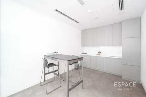 Oficina en Jumeirah Lake Towers, Dubai, 298 m², № 62282 - foto 9
