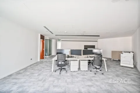 Oficina en Jumeirah Lake Towers, Dubai, 298 m², № 62282 - foto 14