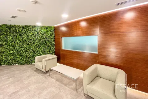 Oficina en Jumeirah Lake Towers, Dubai, 298 m², № 62282 - foto 2