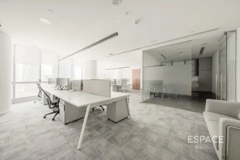 Oficina en Jumeirah Lake Towers, Dubai, 298 m², № 62282 - foto 8