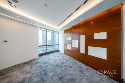 Снять в аренду офис в Джумейра Лейк Тауэрс, Дубай: 298м², № 62282 - фото 10