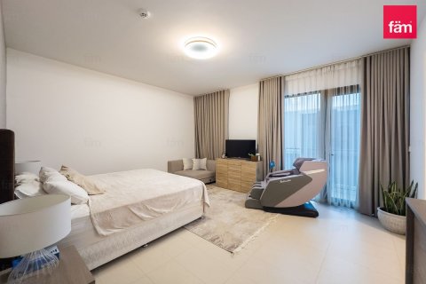 Townhouse in Dubai 3 bedrooms, 180 sq.m. № 133143 - photo 12
