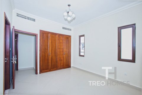 Villa in Arabian Ranches 2, Dubai 4 bedrooms, 404 sq.m. № 16340 - photo 17