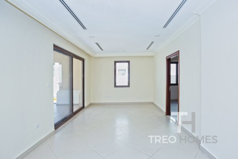 Villa in Arabian Ranches 2, Dubai 4 bedrooms, 404 sq.m. № 16340 - photo 7