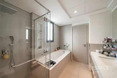 Adosado en Al Furjan, Dubai, 3 dormitorios, 244 m², № 122358 - foto 12