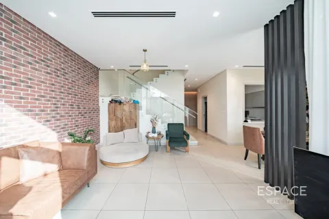 Adosado en Al Furjan, Dubai, 3 dormitorios, 244 m², № 122358 - foto 4