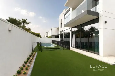 Villa en Al Furjan, Dubai, 4 dormitorios, 388 m², № 122359