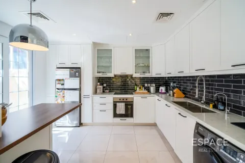 Villa à Springs 2, The Springs, Dubai, 3 chambres, 209 m², № 122356 - photo 6