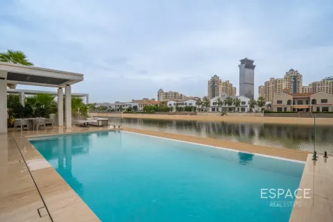 Villa in Palm Jumeirah, Dubai 5 bedrooms, 574 sq.m. № 122361 - photo 12