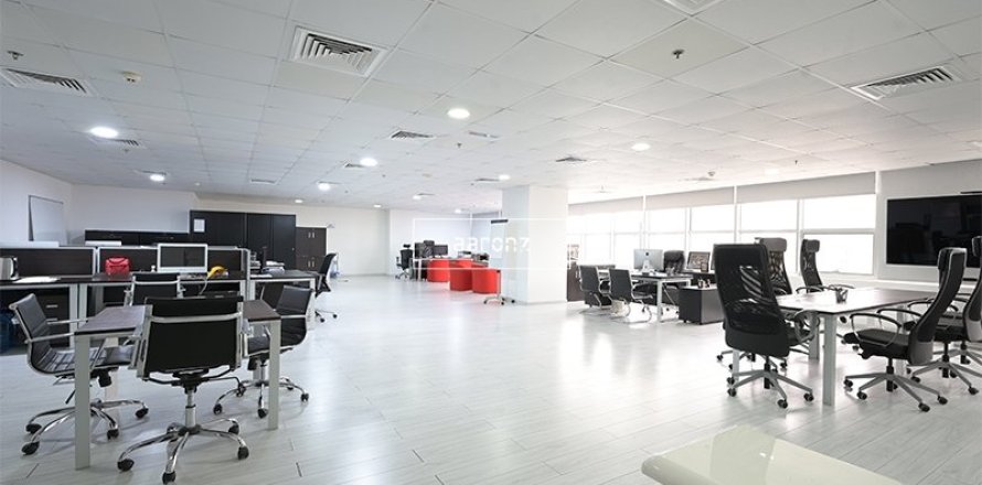 Office in Jumeirah Lake Towers, Dubai 193.9 sq.m. № 21007