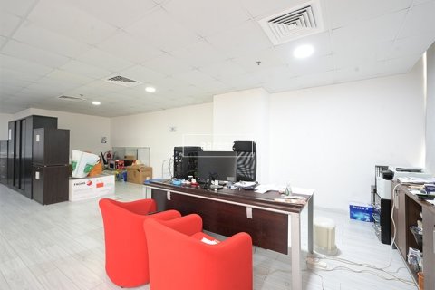 Office in Jumeirah Lake Towers, Dubai 193.9 sq.m. № 21007 - photo 8