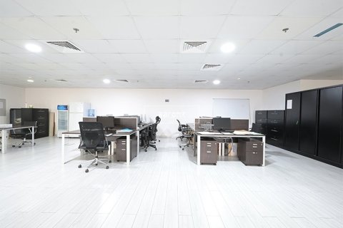 Office in Jumeirah Lake Towers, Dubai 193.9 sq.m. № 21007 - photo 4