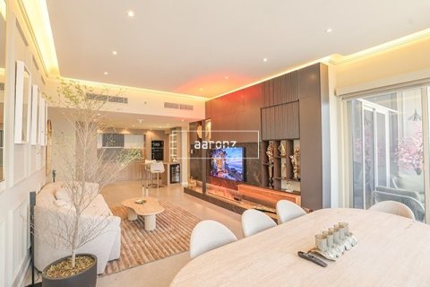Apartment in Jumeirah Lake Towers, Dubai 3 bedrooms, 164.7 sq.m. № 21006 - photo 2