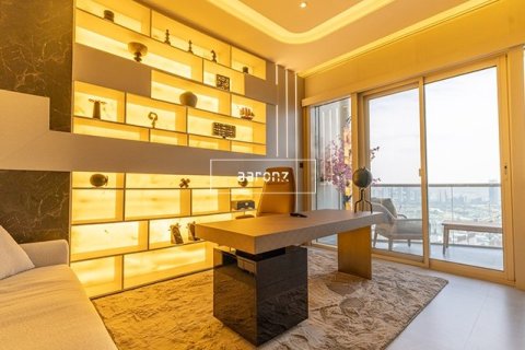 Apartment in Jumeirah Lake Towers, Dubai 3 bedrooms, 164.7 sq.m. № 21006 - photo 15