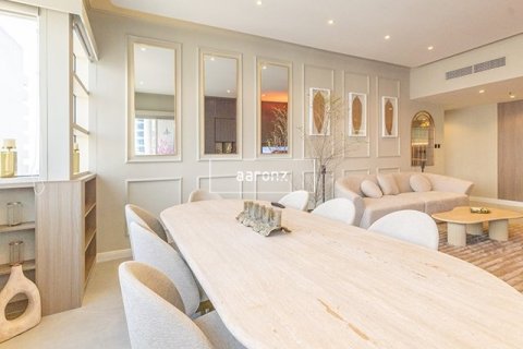 Apartment in Jumeirah Lake Towers, Dubai 3 bedrooms, 164.7 sq.m. № 21006 - photo 6