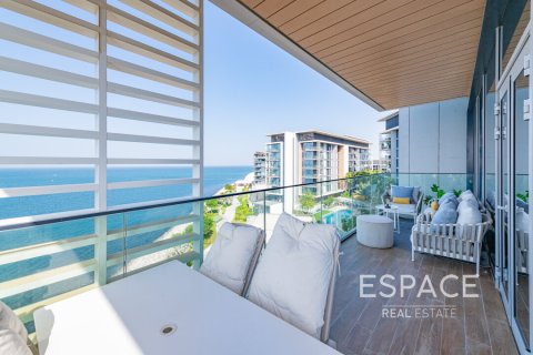 Снять в аренду квартиру в Bluewaters, Дубай: 4 спальни, 228м², № 71365 - фото 1