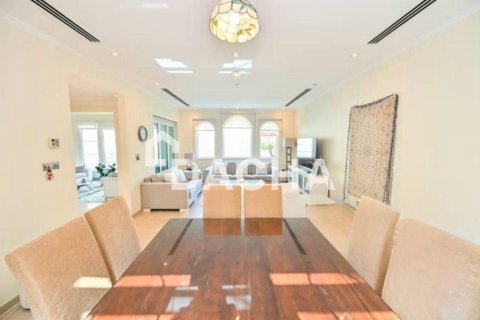 فيلا في Jumeirah Park, دبي 3 غرف نوم, 510 م² رقم 112687 - صورة 2