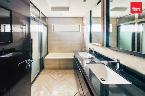 Villa en Dubai, 4 dormitorios, 350 m², № 22684 - foto 15