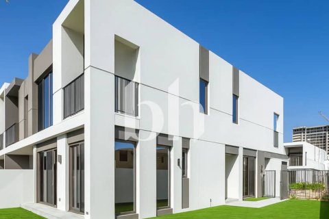 Townhouse in Tilal Al Ghaf, Dubai 4 bedrooms, 202 sq.m. № 57636 - photo 1
