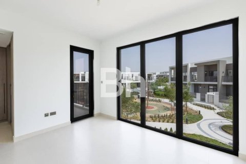 Townhouse in Tilal Al Ghaf, Dubai 4 bedrooms, 202 sq.m. № 57636 - photo 12