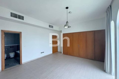 Villa in Jumeirah Park, Dubai 4 bedrooms, 600 sq.m. № 57648 - photo 13