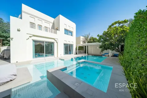 فيلا في المرابع العربية, دبي 5 غرف نوم , 418 م² رقم 122533