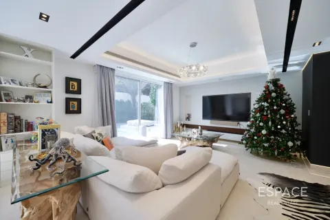 Villa à Arabian Ranches, Dubai, 5 chambres, 418 m², № 122533 - photo 3