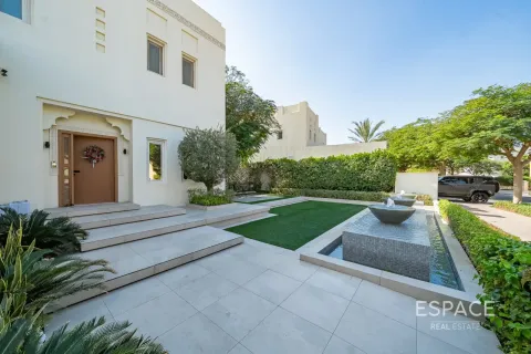 Villa à Arabian Ranches, Dubai, 5 chambres, 418 m², № 122533 - photo 20