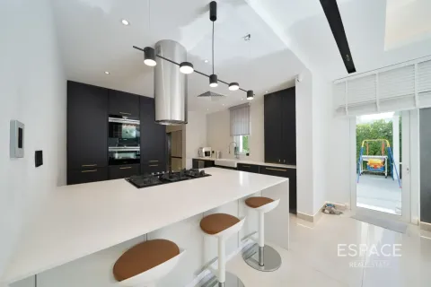 Villa à Arabian Ranches, Dubai, 5 chambres, 418 m², № 122533 - photo 5