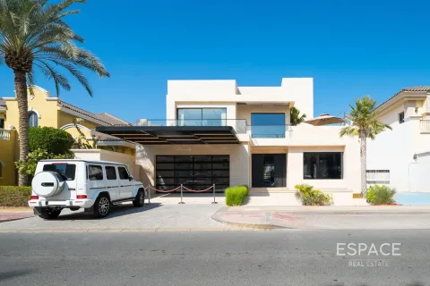 Villa in Palm Jumeirah, Dubai 5 bedrooms, 595 sq.m. № 122531