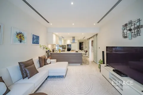 Villa à Jumeirah Village Triangle, Dubai, 5 chambres, 448 m², № 122536 - photo 8