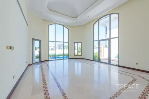 Villa in Palm Jumeirah, Dubai 4 bedrooms, 465 sq.m. № 122530 - photo 2