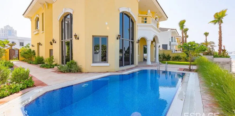 Villa in Palm Jumeirah, Dubai 4 bedrooms, 465 sq.m. № 122530