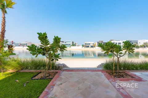 Villa in Palm Jumeirah, Dubai 4 bedrooms, 465 sq.m. № 122530 - photo 17