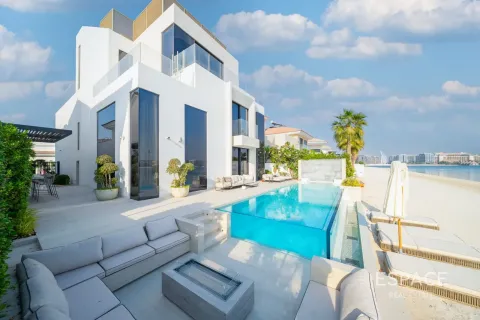 Villa in Palm Jumeirah, Dubai 5 bedrooms, 627 sq.m. № 122535 - photo 11