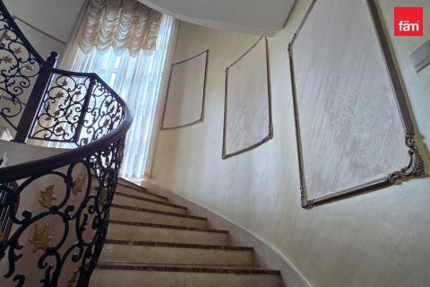 Villa in Dubai 5 bedrooms, 684.2 sq.m. № 124290 - photo 8