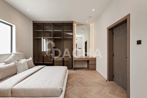 Villa in Jumeirah Islands, Dubai 5 bedrooms, 571 sq.m. № 135281 - photo 21