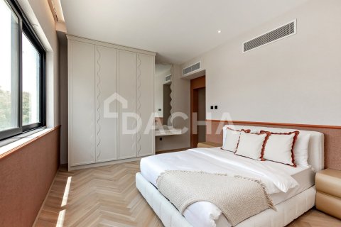 Villa in Jumeirah Islands, Dubai 5 bedrooms, 571 sq.m. № 135281 - photo 19
