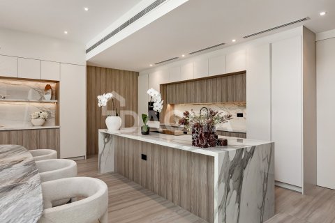 Villa in Jumeirah Islands, Dubai 5 bedrooms, 571 sq.m. № 135281 - photo 22