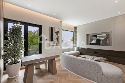 Villa in Jumeirah Islands, Dubai 5 bedrooms, 571 sq.m. № 135281 - photo 29