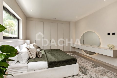 Villa in Jumeirah Islands, Dubai 5 bedrooms, 571 sq.m. № 135281 - photo 25