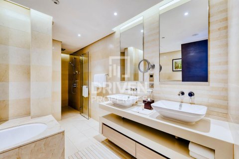 Commercial property in Bur Dubai, Dubai 1 bedroom, 105 sq.m. № 65743 - photo 19