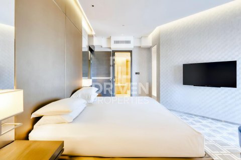 Commercial property in Bur Dubai, Dubai 1 bedroom, 105 sq.m. № 65743 - photo 8