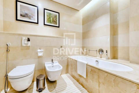 Commercial property in Bur Dubai, Dubai 1 bedroom, 105 sq.m. № 65743 - photo 21